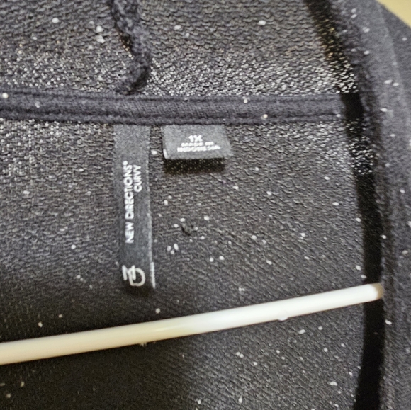 Sweater - Picture 2 of 4